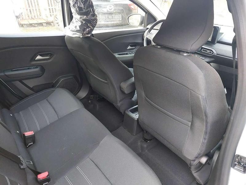 Neu Dacia Sandero Expression 101 PS (74 kW) 2026 Arktisweiss und andere Limousine