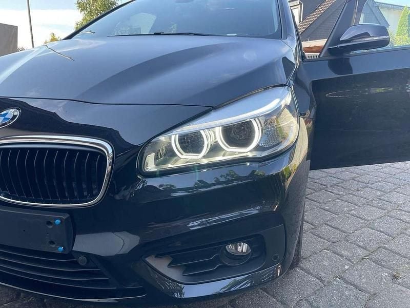 Gebraucht BMW 218 136 PS (100 kW) 2017 Schwarz Kombi