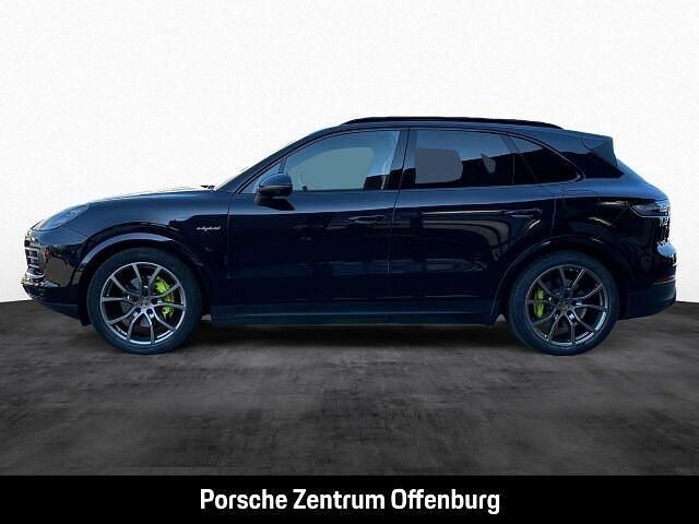Gebraucht Porsche Cayenne 462 PS (339 kW) 2022 Tiefschwarzmetallic SUV