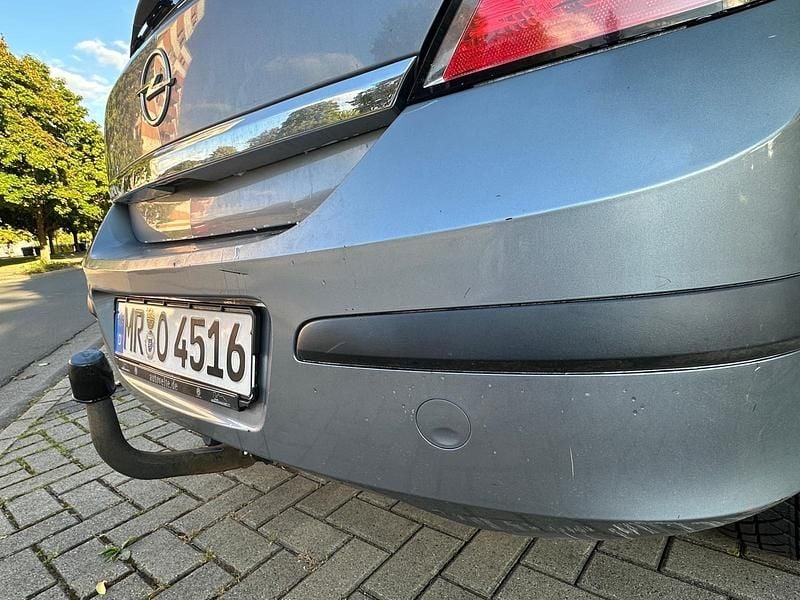 Gebraucht Opel Astra 90 PS (66 kW) 2004 Silber Kleinwagen