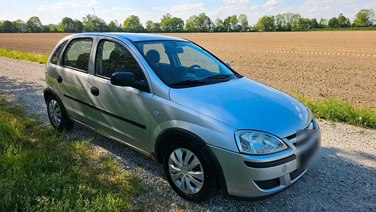 Brugt Opel Corsa 75 HK (55 kW) 2005 Grå Hatchback