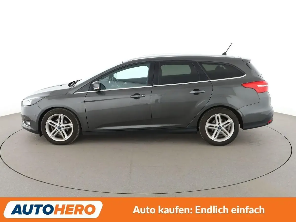 Używany Ford Focus Titanium 125 KM (91 kW) 2018 Szary Kombi