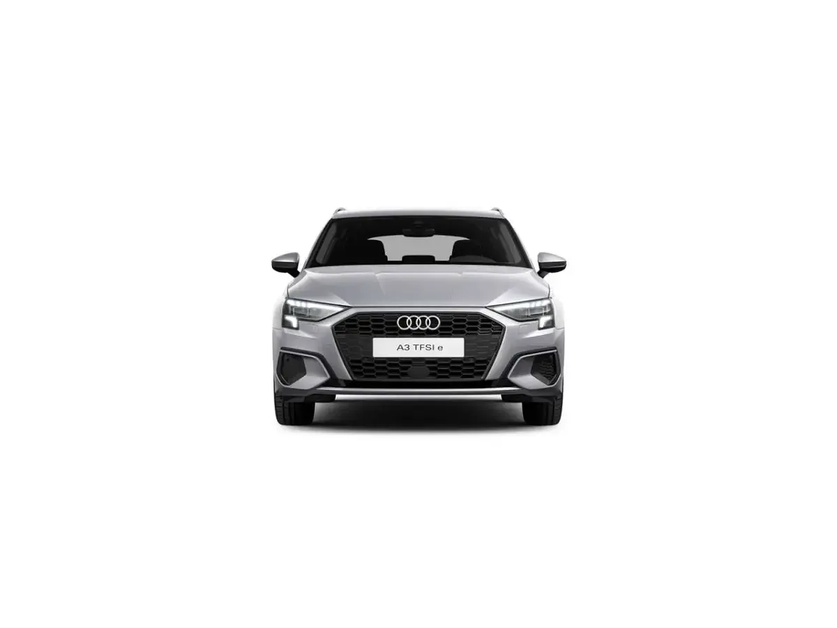 Gebraucht Audi A3 204 PS (150 kW) 2024 Florettsilber metallic Limousine