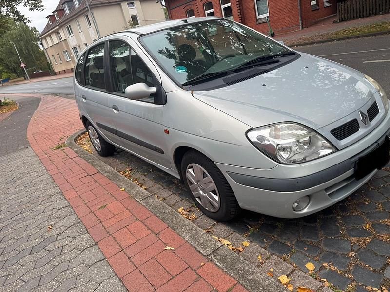 Silber Gebraucht 2004 Renault Scénic II Van / Kleinbus | 1.650 € - Bild 1/4