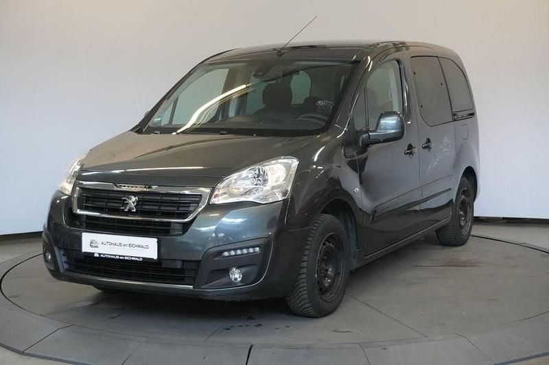 Gebraucht Peugeot TePee 99 PS (72 kW) 2018 Grau Van / Kleinbus