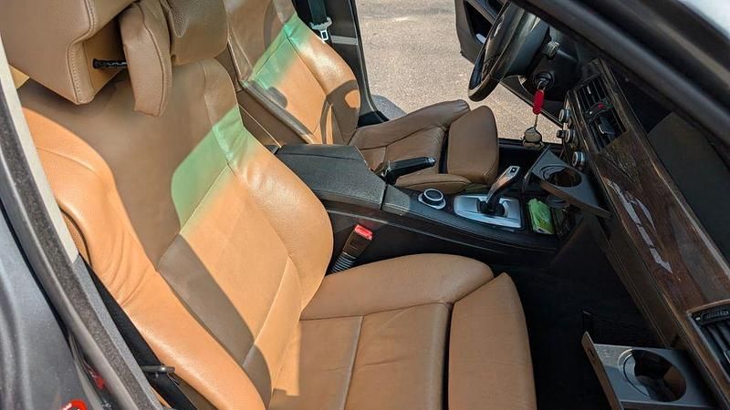 Gebraucht BMW 525 Performance 197 PS (144 kW) 2007 Blau Kombi