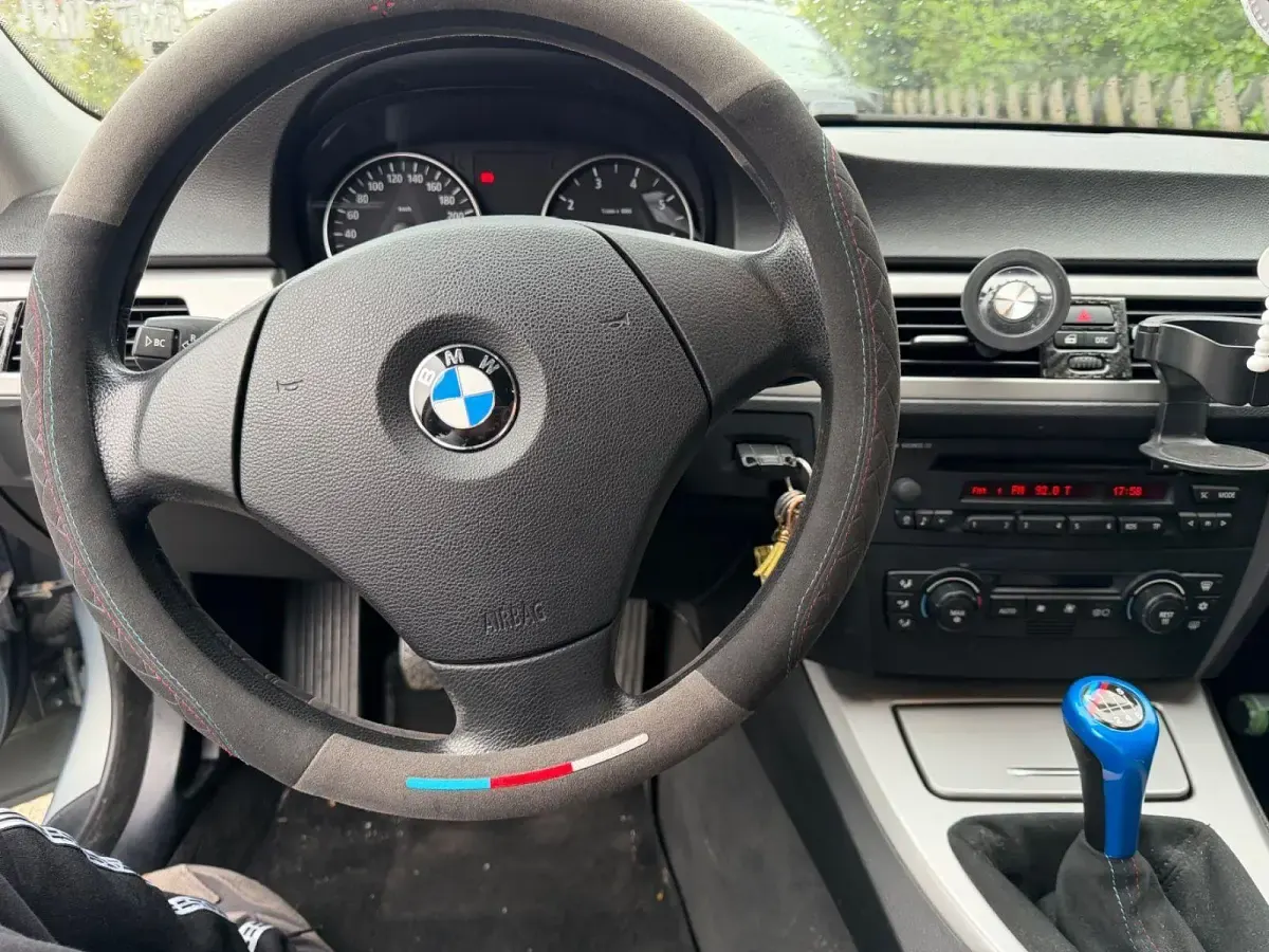 Gebraucht BMW 318 116 PS (85 kW) 2005 Blau Limousine