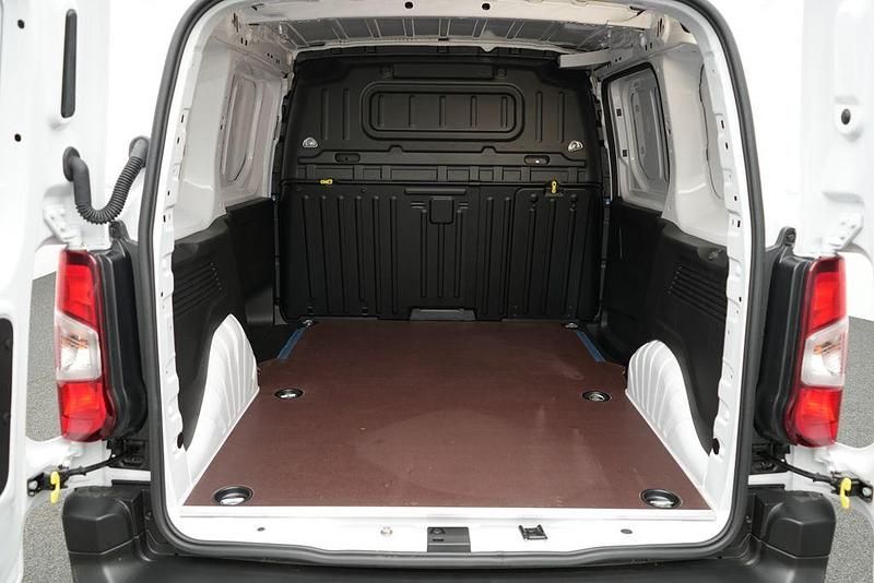 Gebraucht Citroën Berlingo 100 kW (136 PS) 2025 Eisweiß Van / Kleinbus