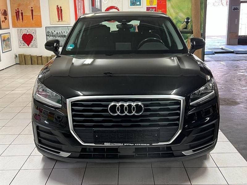 Gebraucht Audi Q2 Basis 150 PS (110 kW) 2018 Schwarz SUV