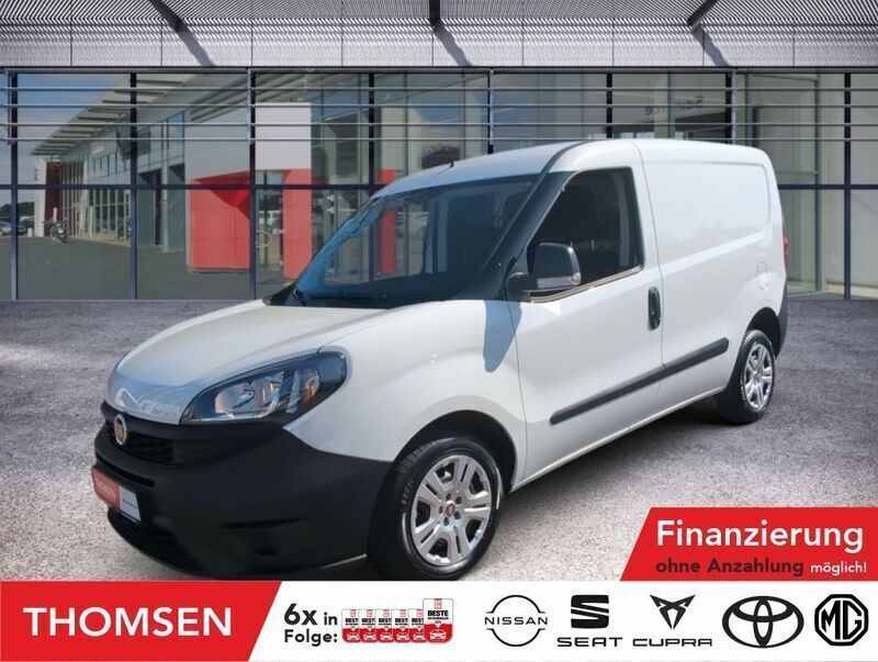 Colore esterno weiss Gebraucht 2021 Fiat Doblò Van / Kleinbus | 12.485 € (Etwas zu teuer) - Bild 1/4