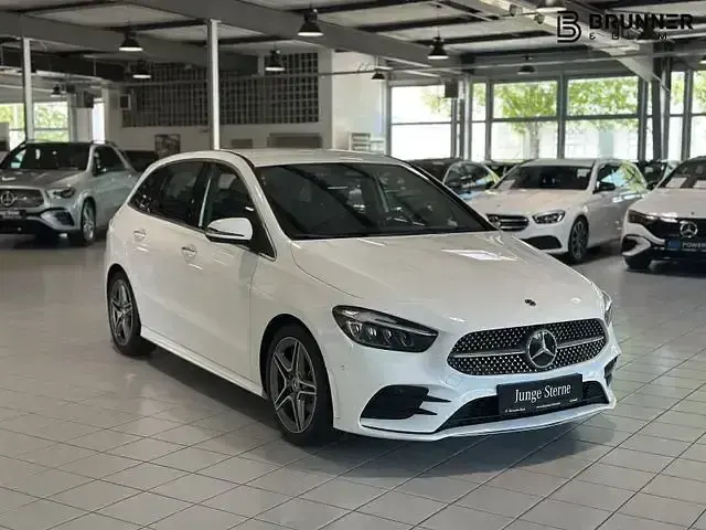 Gebraucht Mercedes B200 AMG line 163 PS (119 kW) 2025 Unilack polarweiß Van / Kleinbus