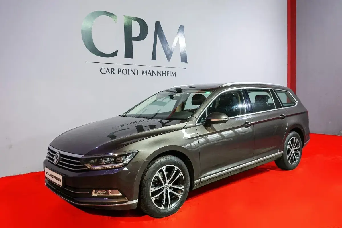 Gebraucht VW Passat Highline 150 PS (110 kW) 2018 Braun Kombi