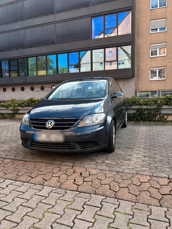 Blau Gebraucht 2005 VW Golf Plus Cross Comfortline Van / Kleinbus | 1.799 € (Superpreis) - Bild 1/4