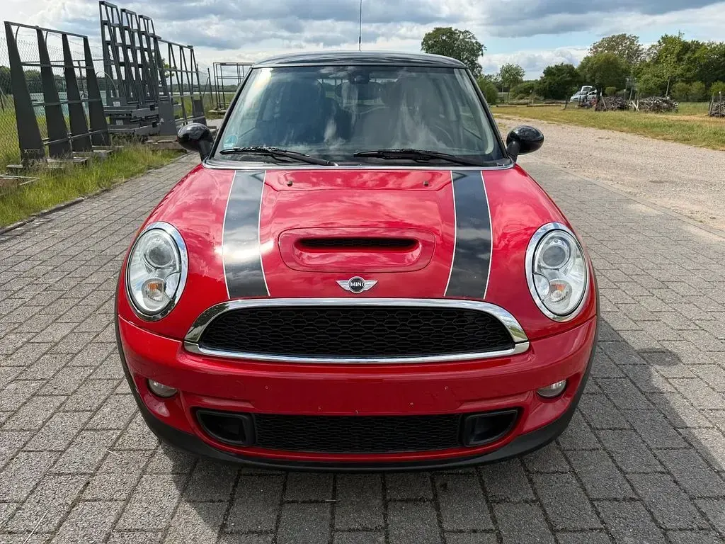 Używany Mini Cooper S 184 KM (135 kW) 2010 Czerwony Hatchback