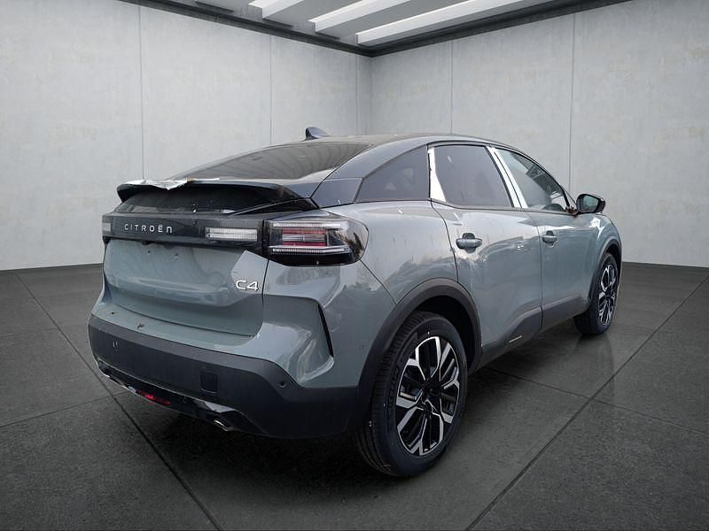 Gebraucht Citroën C4 PureTech 131 PS (96 kW) 2025 Grün SUV