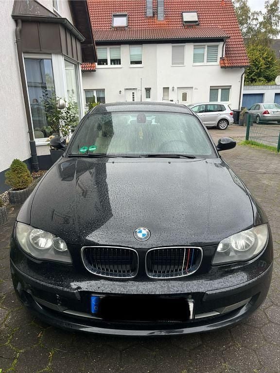 Schwarz Gebraucht 2007 BMW 118 Performance Kleinwagen | 3.550 € (Fairer Preis) - Bild 1/4