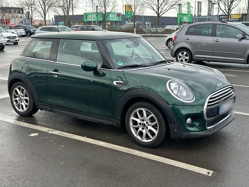 Usata Mini ONE 102 CV (75 kW) 2017 Verde Utilitaria