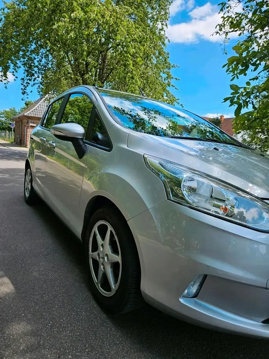 Gebraucht Ford B-MAX Titanium 101 PS (74 kW) 2015 Grau Van / Kleinbus