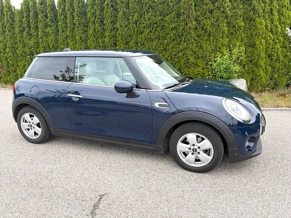 Gebraucht Mini ONE Pepper 102 PS (75 kW) 2018 Blau Kleinwagen