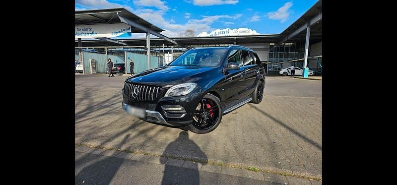 Gebraucht Mercedes ML350 258 PS (189 kW) 2012 Schwarz SUV