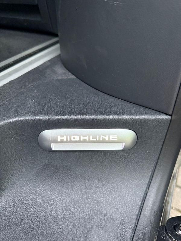 Second-hand VW Multivan 163 CP (119 kW) 2022 Gri Monovolum