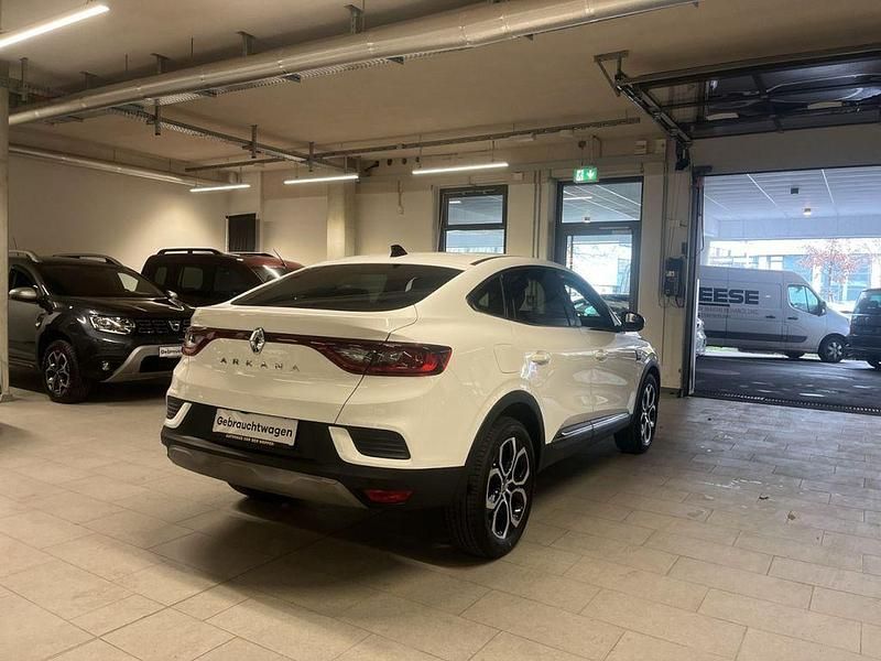 Gebraucht Renault Arkana Intens 140 PS (102 kW) 2022 Weiß SUV