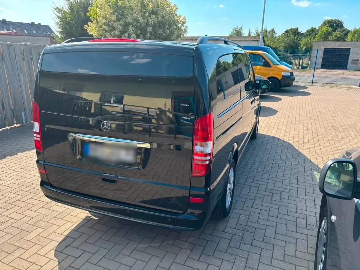 Gebraucht Mercedes Viano Edition 163 PS (119 kW) 2012 Schwarz Van / Kleinbus