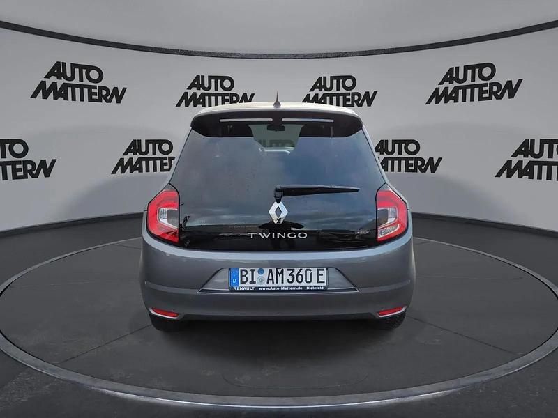 Gebraucht Renault Twingo Techno 60 kW (82 PS) 2023 Lunar grey Kleinwagen