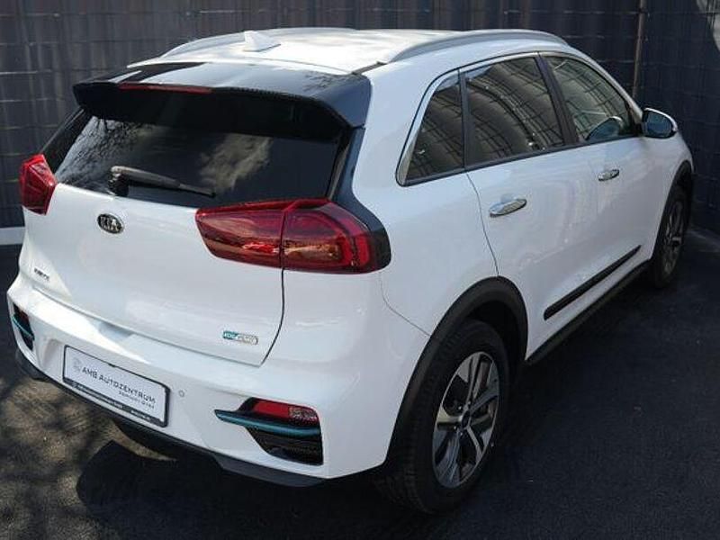 Gebraucht Kia e-Niro Inspiration 150 kW (204 PS) 2021 Weiß SUV
