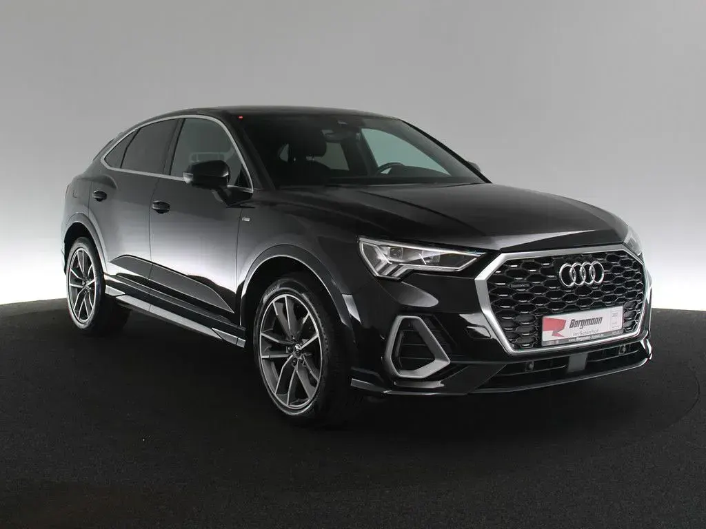 Gebraucht Audi Q3 Ambiente 150 PS (110 kW) 2023 Mythosschwarz metallic (metallic) SUV