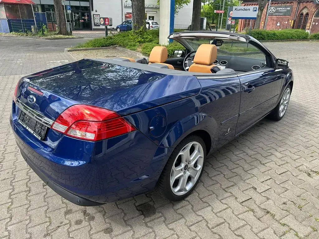 Używany Ford Focus Titanium 145 KM (106 kW) 2008 Niebieski Kabriolet