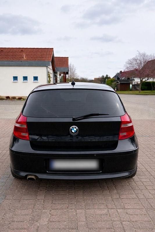 Gebraucht BMW 118 150 PS (110 kW) 2018 Schwarz Kleinwagen