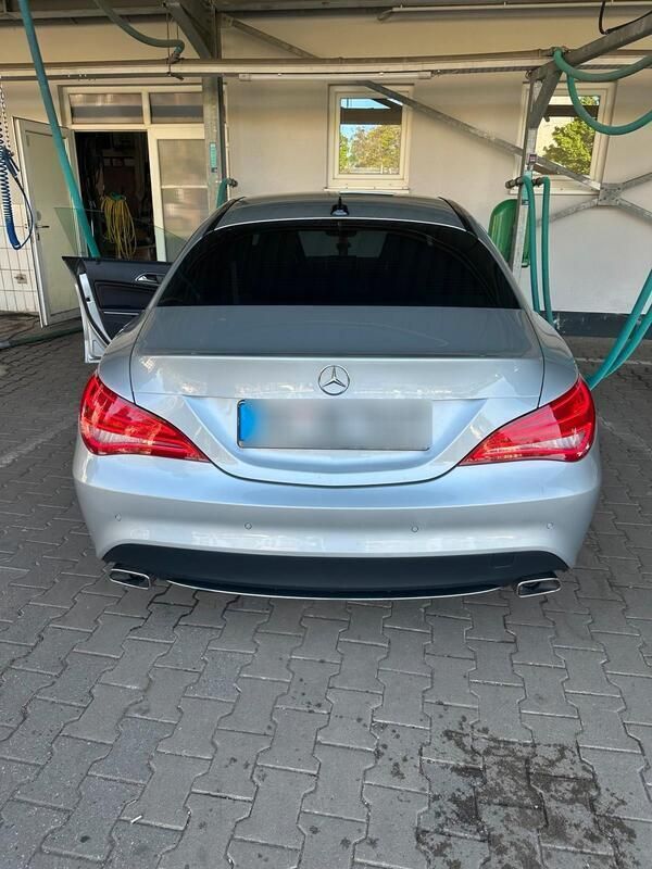 Grau Gebraucht 2015 Mercedes CLA200 OrangeArt Edition Limousine | 14.750 € (Fairer Preis) - Bild 1/4