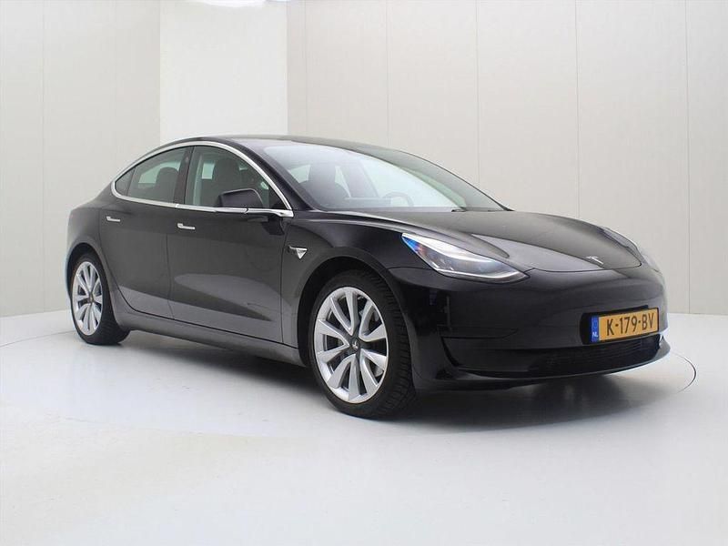 Gebraucht Tesla Model 3 Standard Range 225 kW (306 PS) 2020 Schwarz Limousine