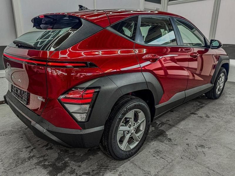 Neu Hyundai Kona Style 140 PS (102 kW) 2025 Ultimater red r2p SUV