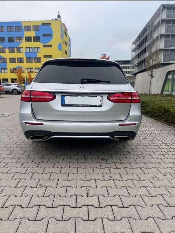 Gebraucht Mercedes E400 AMG line Plus 333 PS (244 kW) 2017 Silber Kombi
