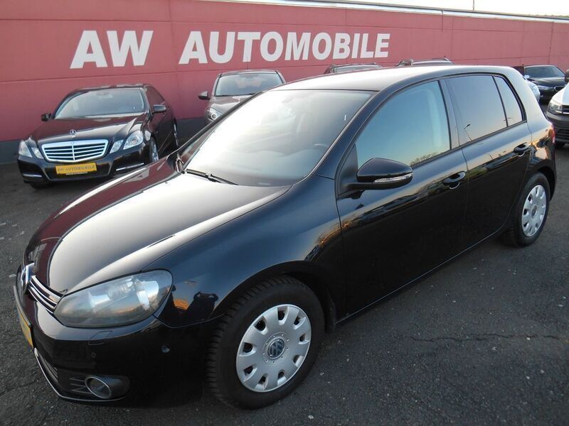 Schwarz Gebraucht 2011 VW Golf VI Team Limousine | 4.990 € (Fairer Preis) - Bild 1/4