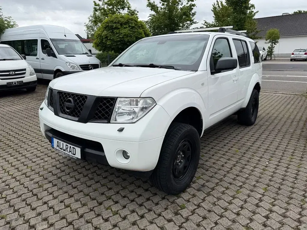 Gebraucht Nissan Pathfinder 174 PS (127 kW) 2005 Weiß SUV