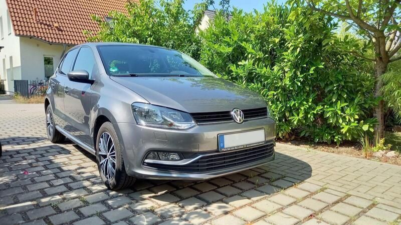 Grau Gebraucht 2017 VW Polo Allstar Kleinwagen | 9.840 € (Guter Preis) - Bild 1/4