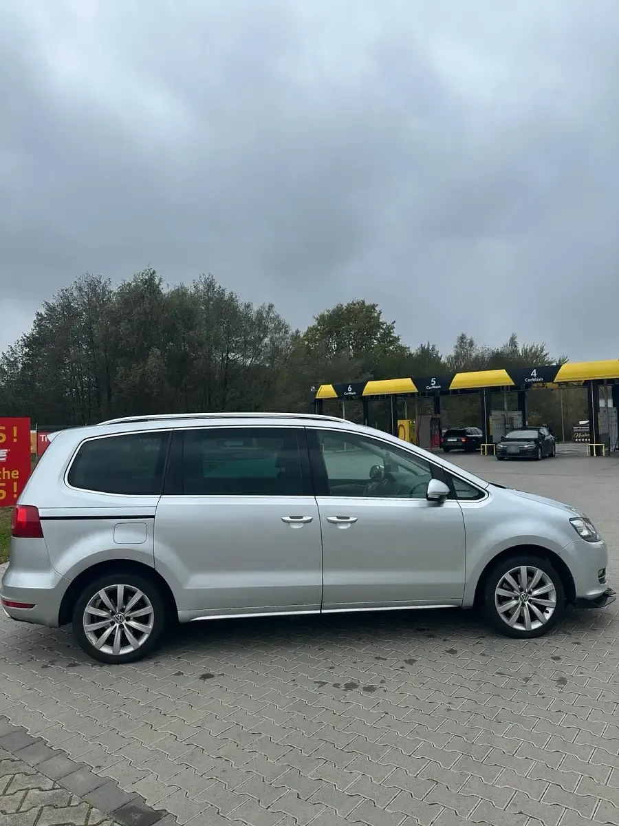 Gebraucht VW Sharan 140 PS (102 kW) 2012 Silber Van / Kleinbus