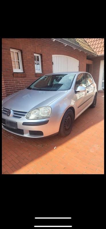 Silber Gebraucht 2005 VW Golf IV Kleinwagen | 750 € (Superpreis) - Bild 1/4