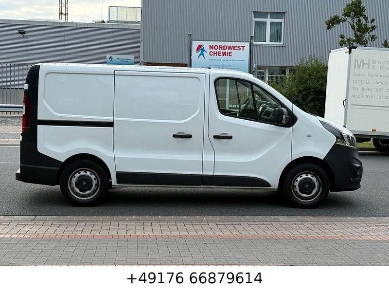 Weiß Gebraucht 2018 Opel Vivaro Van | 12.800 € (Superpreis) - Bild 1/4