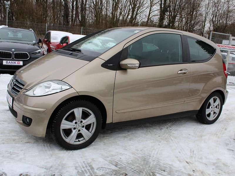 Bronze Gebraucht 2003 Mercedes A150 Classic Van / Kleinbus | 2.900 € (Etwas zu teuer) - Bild 1/4