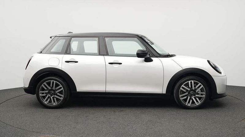 Gebraucht Mini Cooper Classic 156 PS (114 kW) 2024 Weiß Kleinwagen