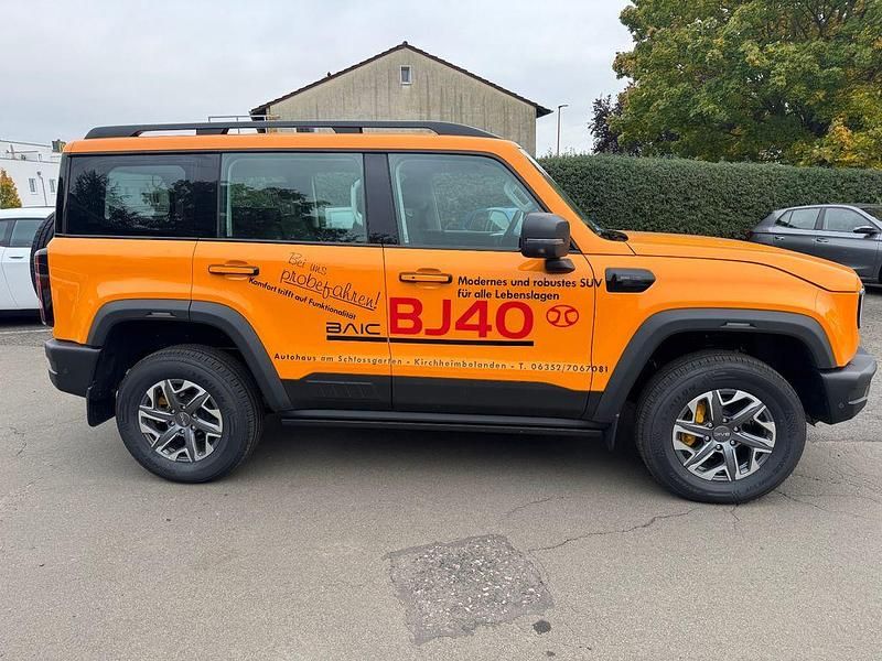 Neu Baic BJ40 234 PS (172 kW) 2025 Orange SUV