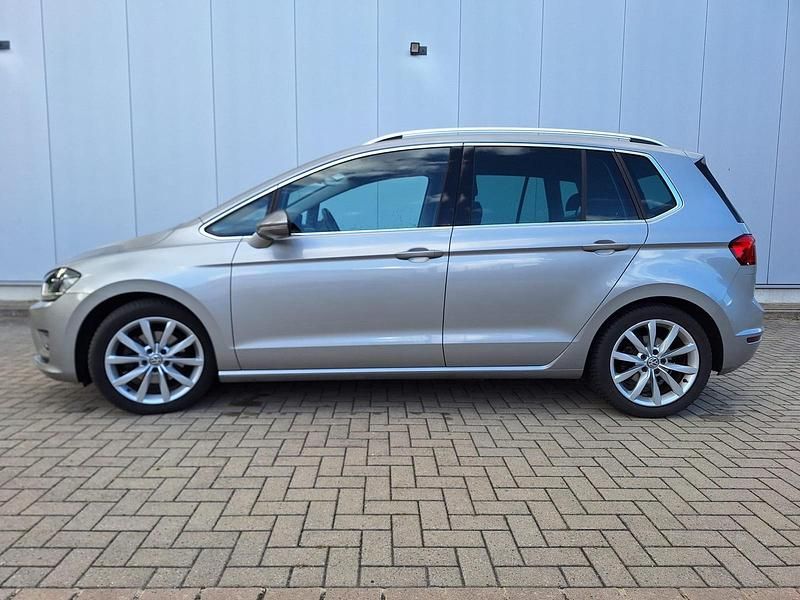 Silber Gebraucht 2017 VW Golf VII Limousine | 10.700 € (Superpreis) - Bild 1/4