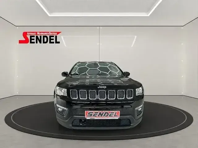 Gebraucht Jeep Compass Longitude 140 PS (102 kW) 2018 Schwarz SUV