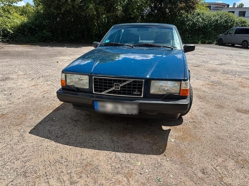 Blau Gebraucht 1990 Volvo 740 Limousine | 2.899 € - Bild 1/4
