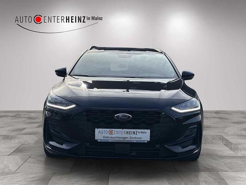 Gebraucht Ford Focus ST-Line 155 PS (114 kW) 2024 Schwarz Limousine