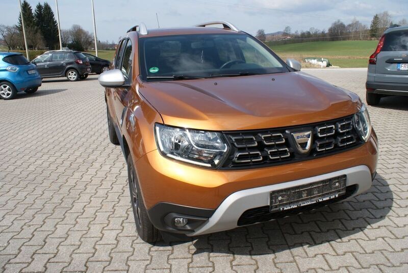 Orange Gebraucht 2021 Dacia Duster Prestige SUV | 16.500 € (Fairer Preis) - Bild 1/4